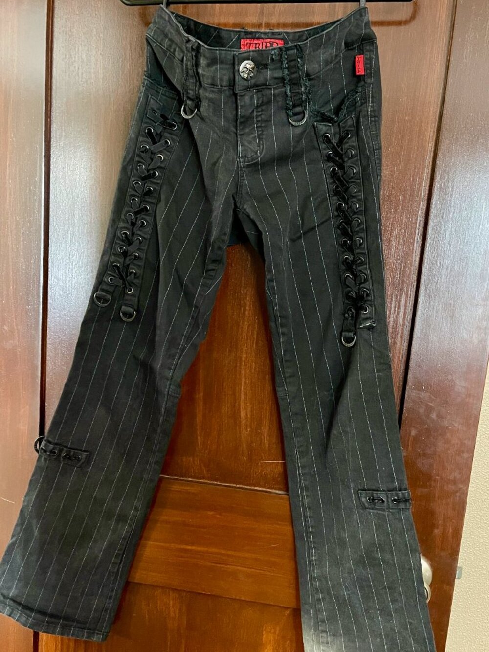 Vintage Y2K Tripp NYC capri pants black velvet size 3 26 rhinestone 00s gangsta